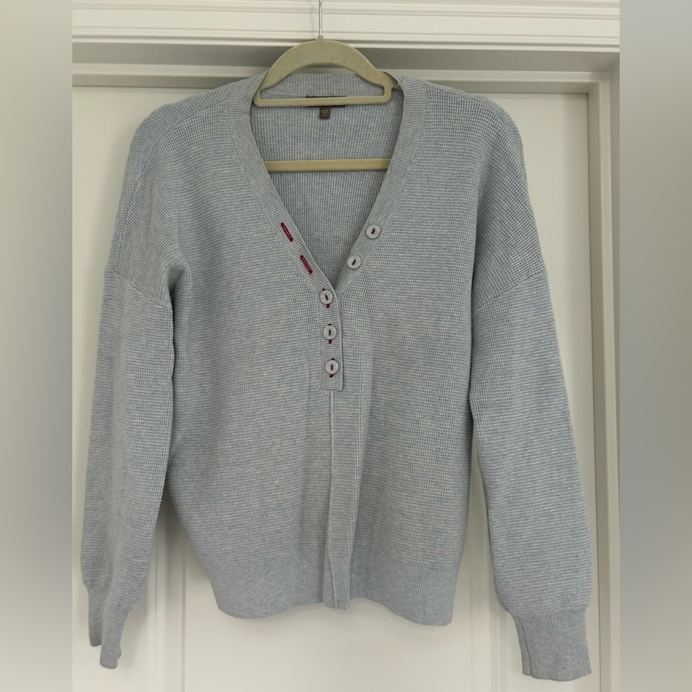 Lilla P Women's Light Gray V-Neck Sweater